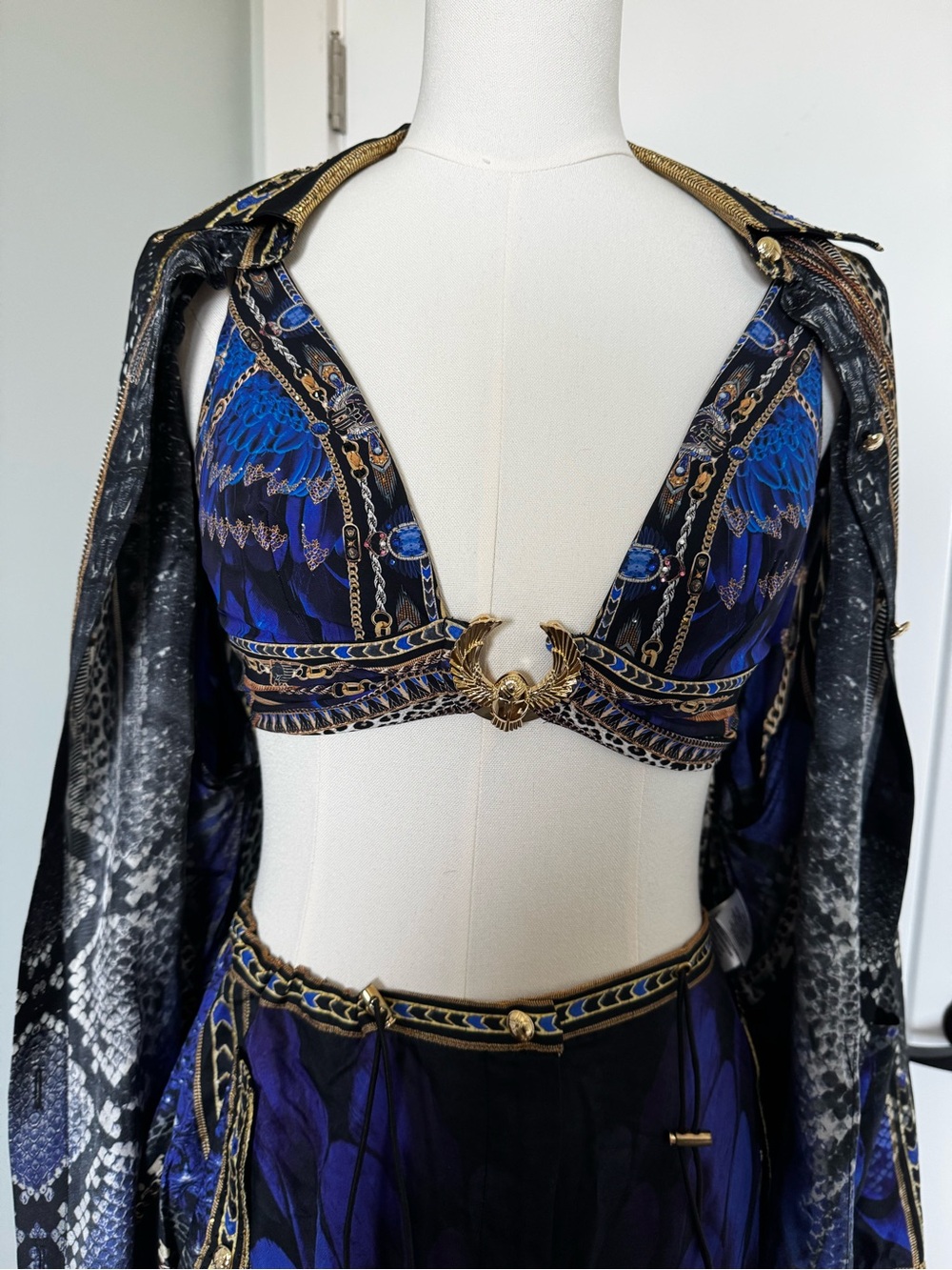 Camila Three-Piece Printed Set in Black and Deep Blue - Picture 3 of 7
